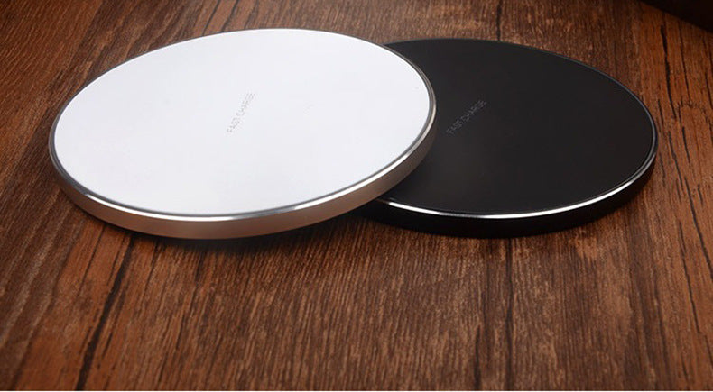 Magnetic wireless chaging plate